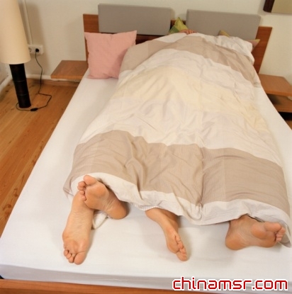 两性健康:中年情趣童趣升级指南,激性爱男人情景图片