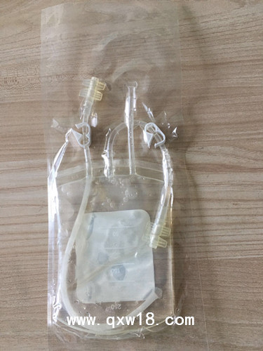 输血器